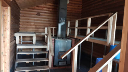 Narvin kesäkodin sauna sisältä