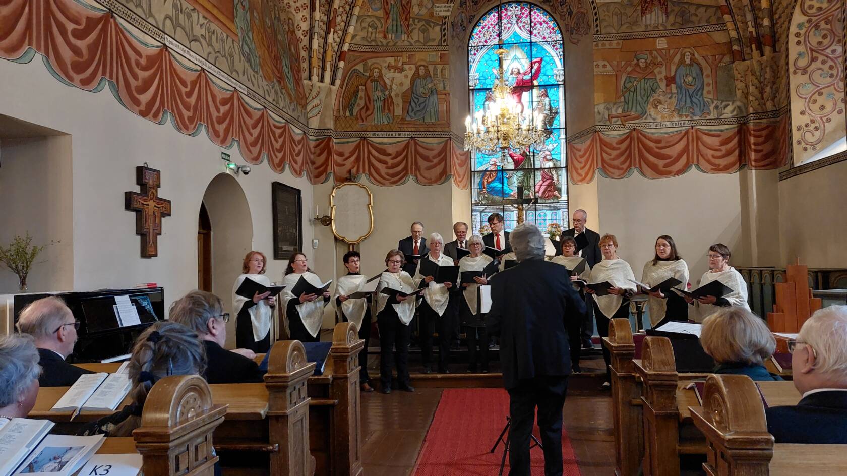 Kuvassa kuoro