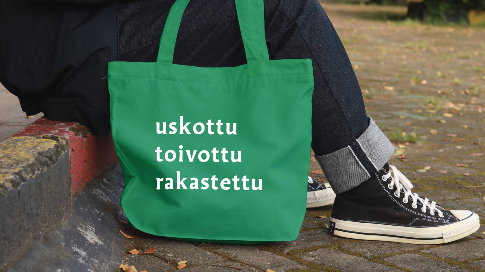 Kangaskassi ja kenkä